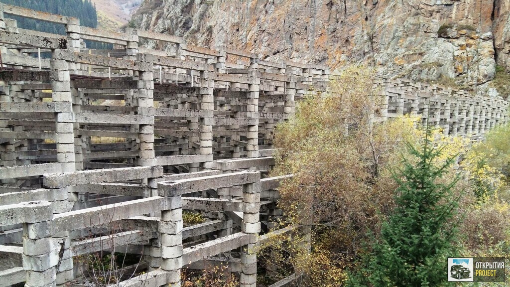 Противоселевая плотина в Иссыкском ущелье