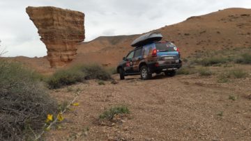 Тур Чарынский и Лунный каньоны, водопад и Озеро Иссык (2 дня)