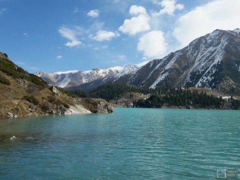 Большое Алматинское озеро в сентябре