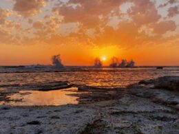 Закат на Каспийском море