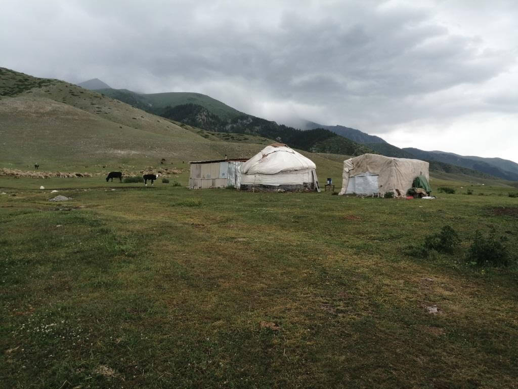 Юрты в Джунгарском Алатау
