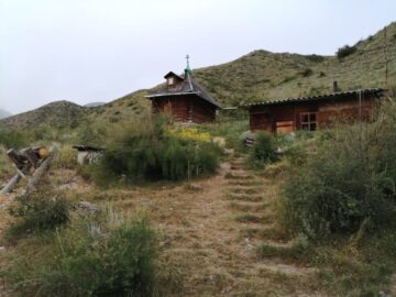 Часовня в горах Джунгарского Алатау