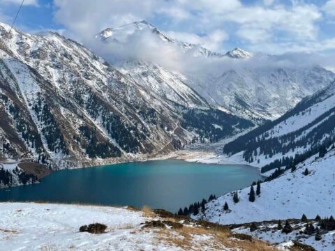 Большое Алматинское озеро в ноябре
