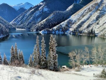 озеро кольсай зимой